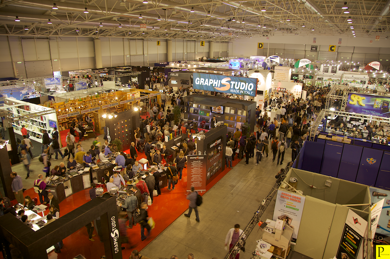 Interno sinistro del padiglione al photoshow 2012